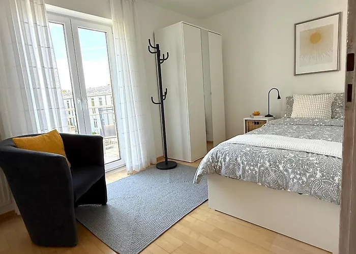 公寓 Ihre Pfalz-auszeit, Neu Mit Stil, Balkon Und Traumgarten Hanhofen